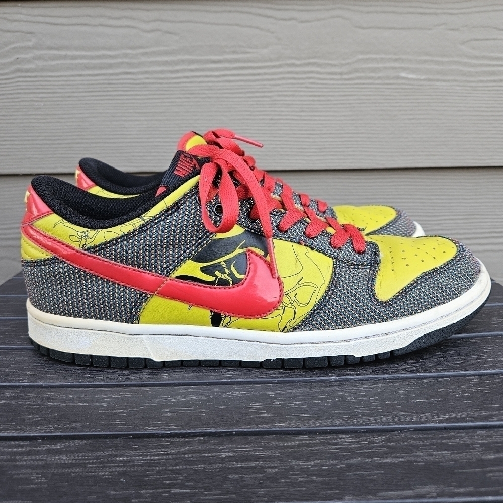 Nike Dunk Low Premium Bright Citron Red Black White 313600-061 2006 Women's 9.5